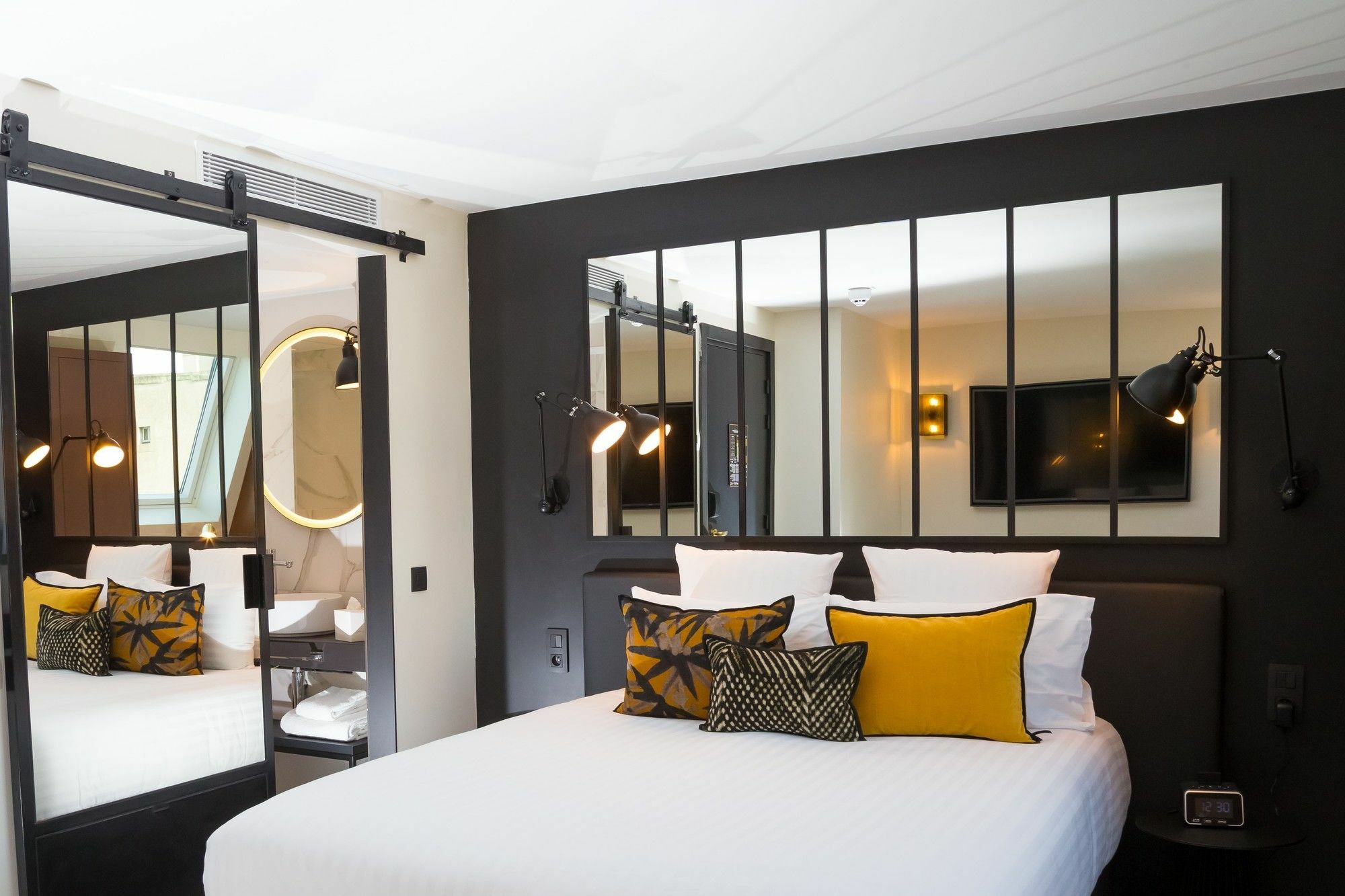 Laz' Urbain Hotel Parijs